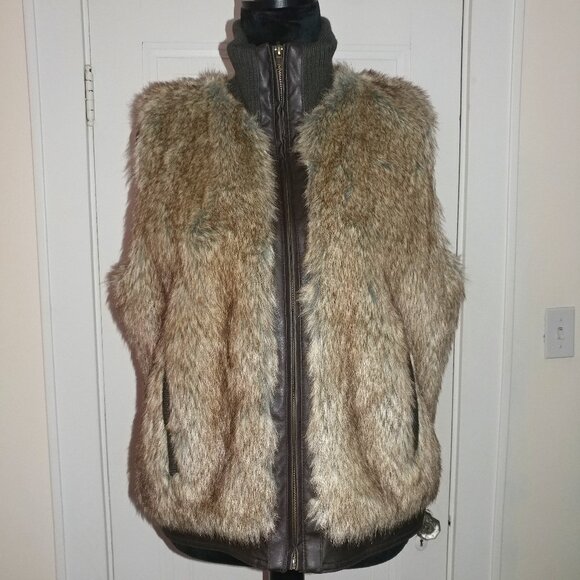 AMX: Brown/Cream Faux Fur Zip-Up Vest - Women's Size Large - NWOT - Picture 1 of 10